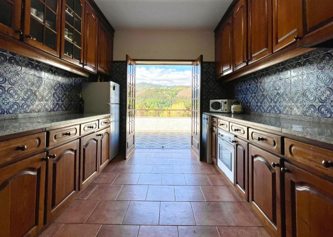 Villa Bouro - Breathtaking Scenery Near Geres Terras de Bouro Exterior photo