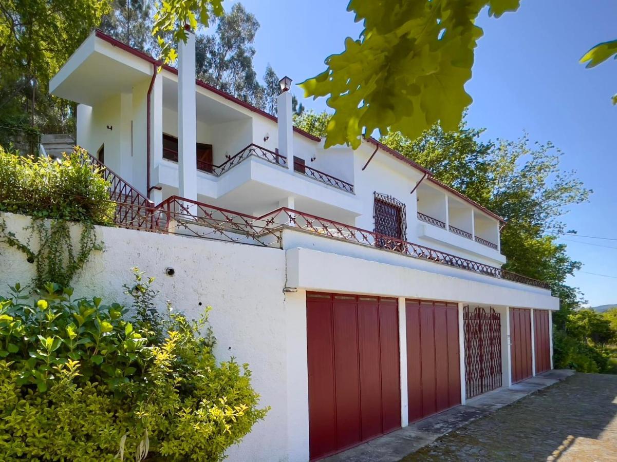 Villa Bouro - Breathtaking Scenery Near Geres Terras de Bouro Exterior photo